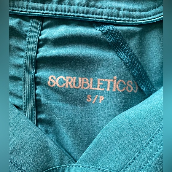 Size Small Scrubletics Blue Scrub Top - Picture 2 of 4